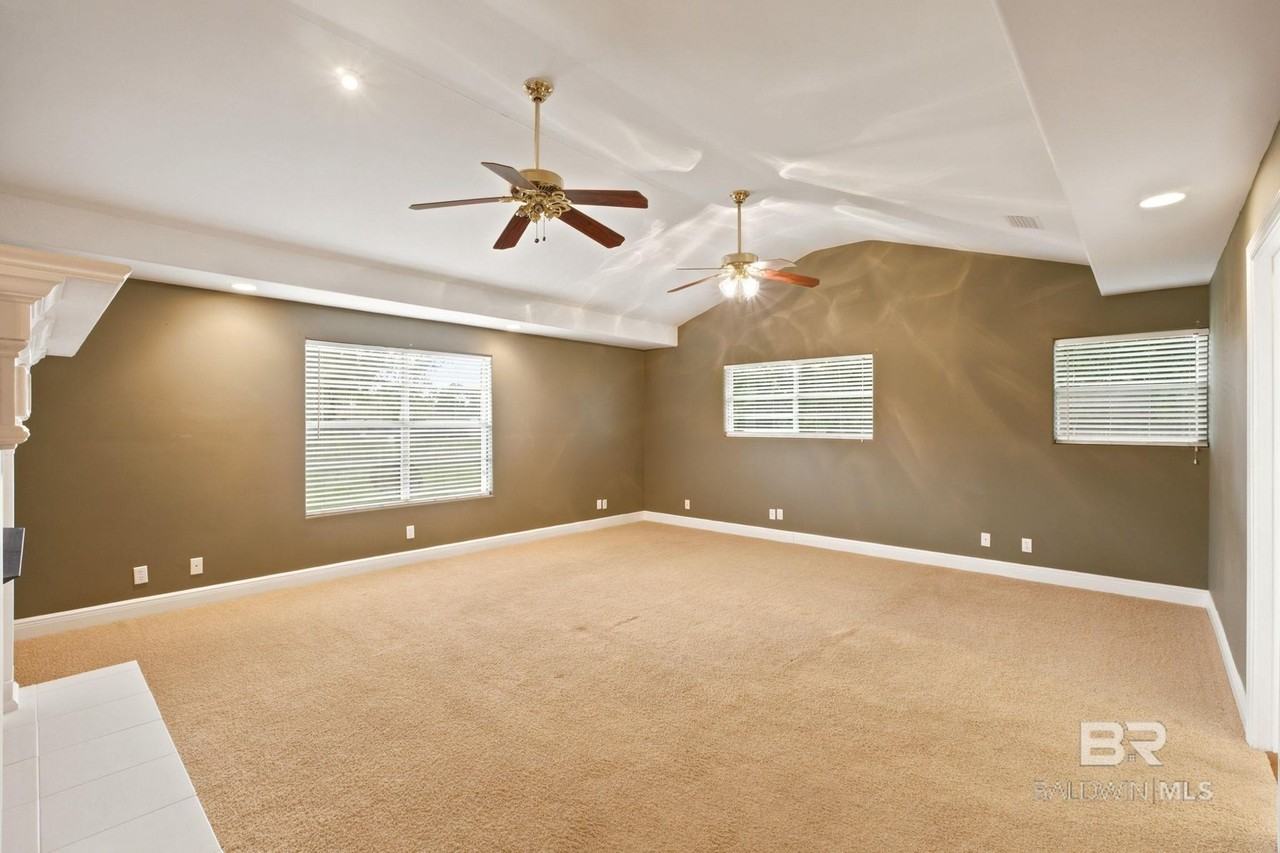 20532 White Hill Road - Photo 7 of 26