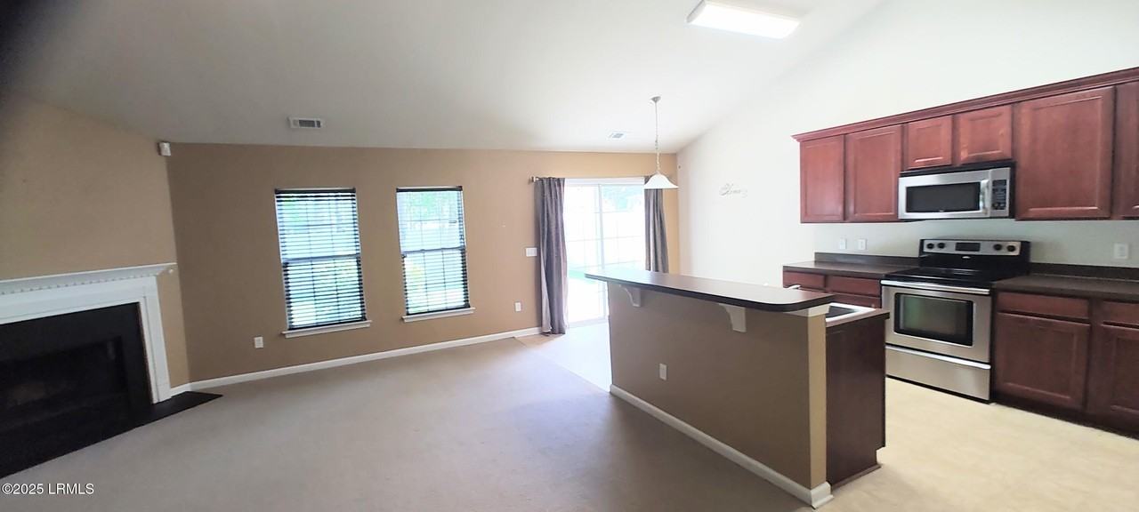 17 Harbison Pl - Photo 5 of 39