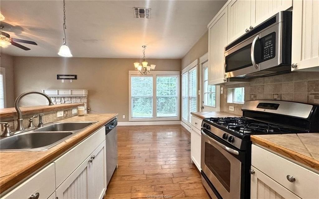 501 Grey Oak Ct - Photo 3 of 11