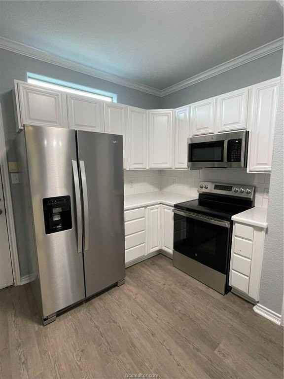 3838 Oldenburg Ln - Photo 4 of 23