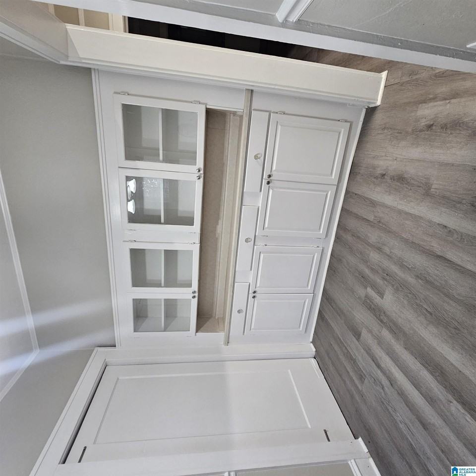 711 E 7th St - Photo 6 of 15