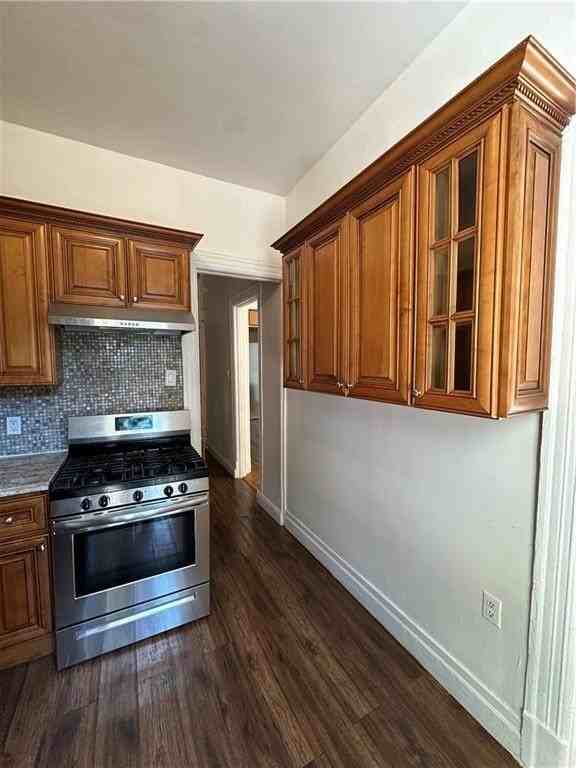 580A Quincy St #2 - Photo 2 of 12