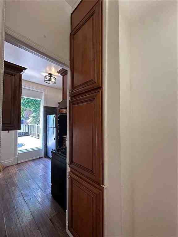 580A Quincy St #2 - Photo 3 of 12