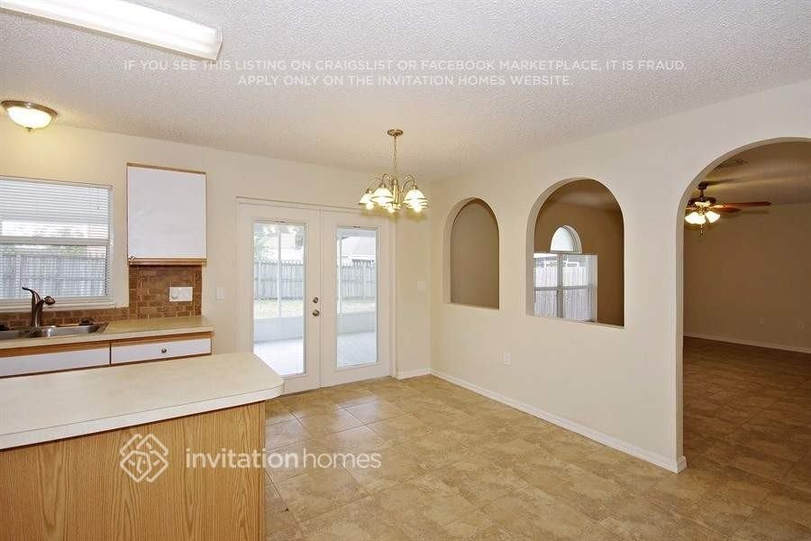 6702 Lorain St - Photo 5 of 19