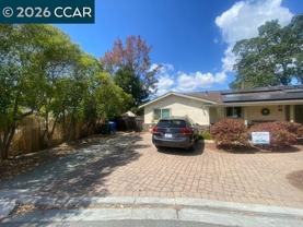 12 Trina Ct - Photo 1 of 1