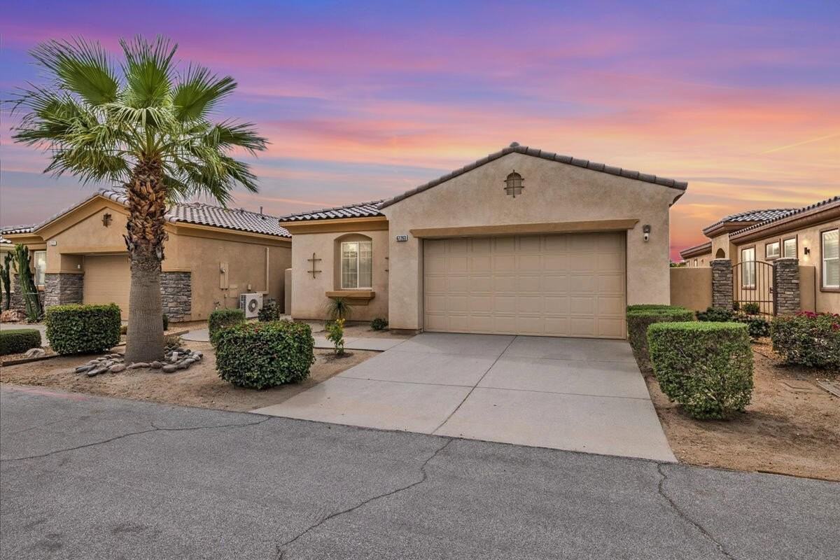 67263 S Chimayo Dr - Photo 4 of 50