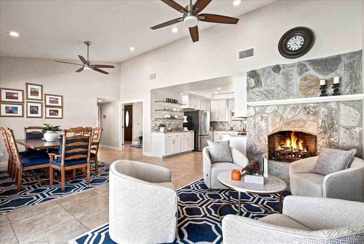 48551 San Pedro St - Photo 2 of 26