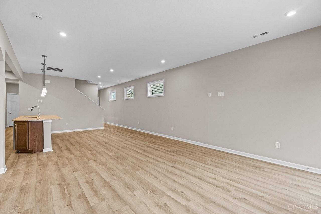 2076 Barleybrook St - Photo 3 of 24