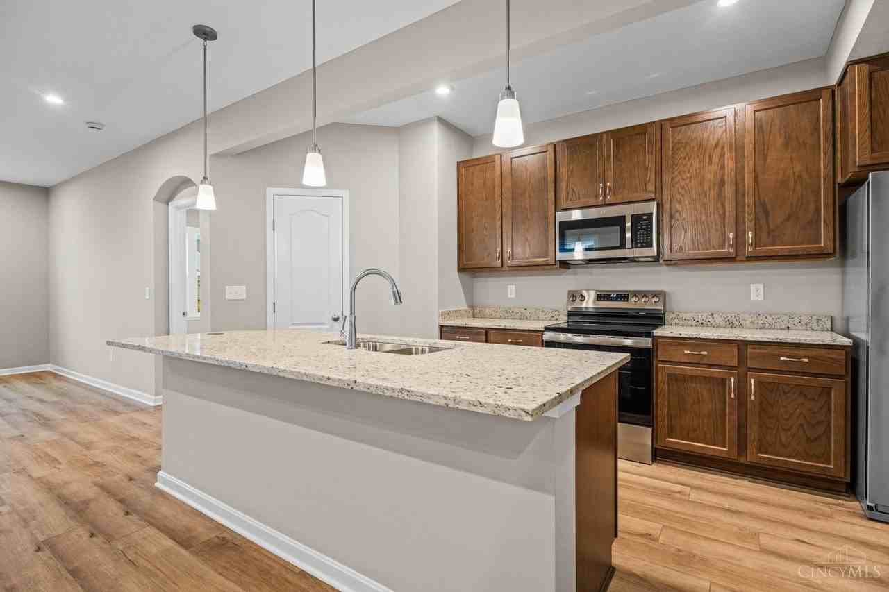 2076 Barleybrook St - Photo 4 of 24