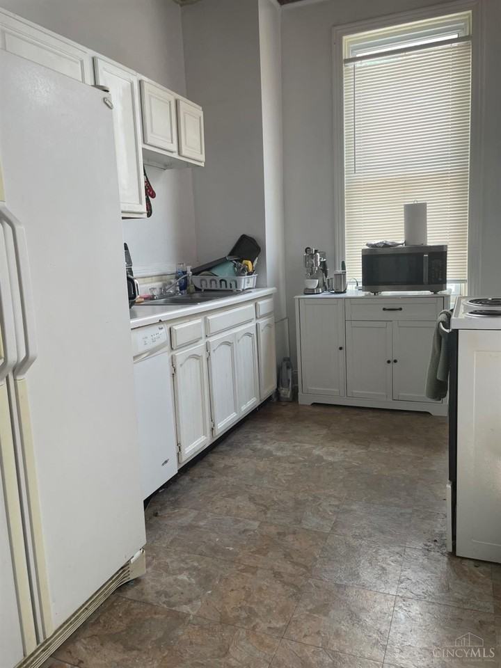 2386 Wheeler St - Photo 3 of 23