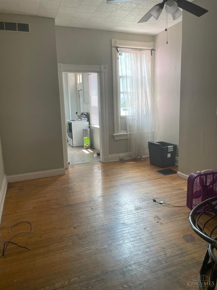 2386 Wheeler St - Photo 4 of 23