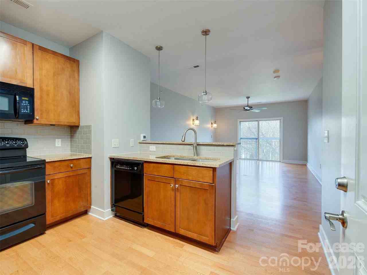 630 Calvert St #407 - Photo 4 of 31