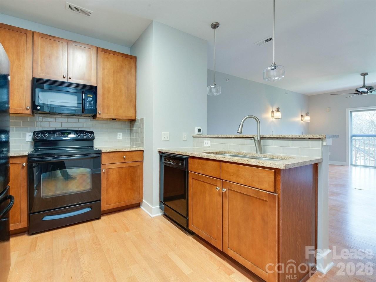 630 Calvert St #407 - Photo 5 of 31