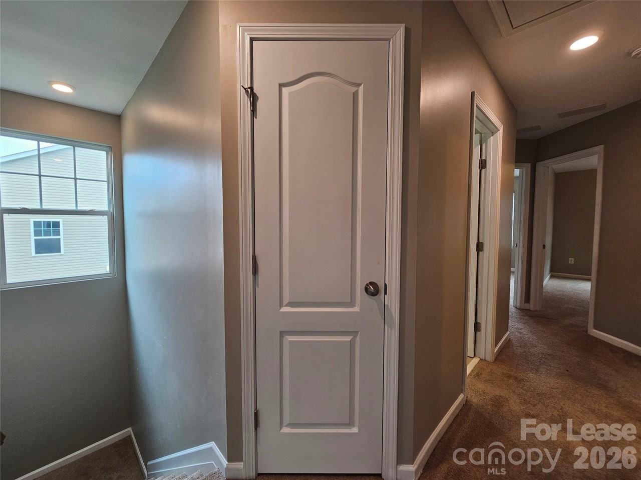 3233 Yarmouth Ln - Photo 7 of 19