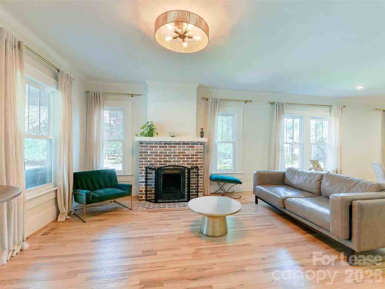1101 E 34th St - Photo 6 of 48