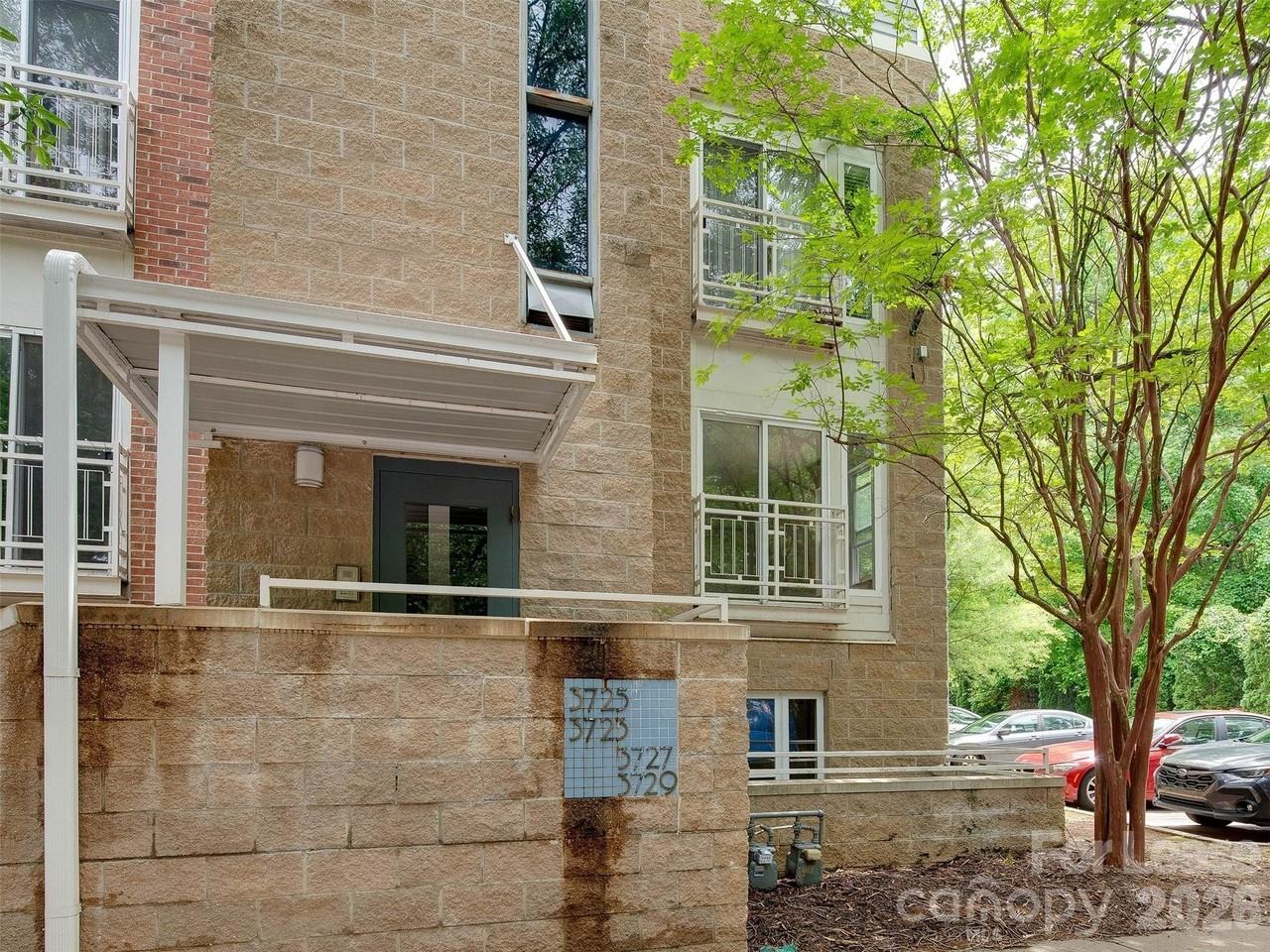 3729 Picasso Ct - Photo 2 of 29
