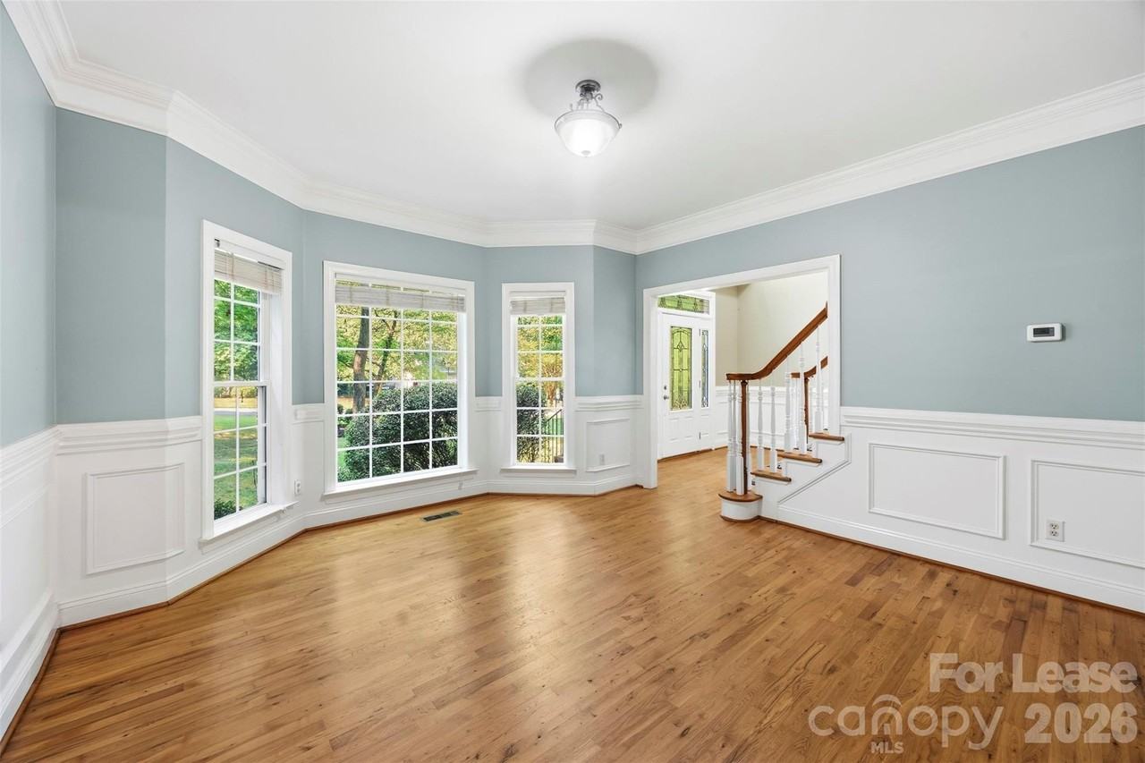 2317 Winding Oaks Trl - Photo 4 of 26
