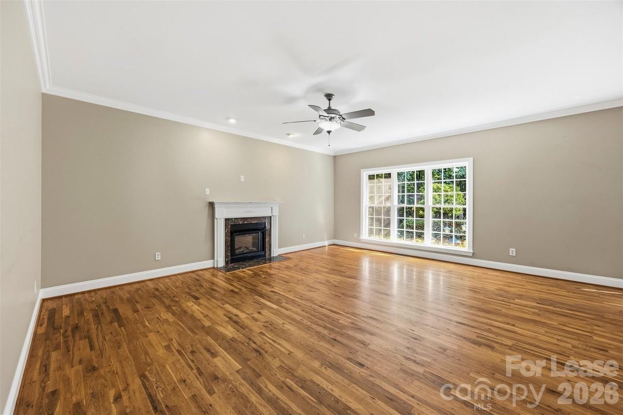 2317 Winding Oaks Trl - Photo 7 of 26
