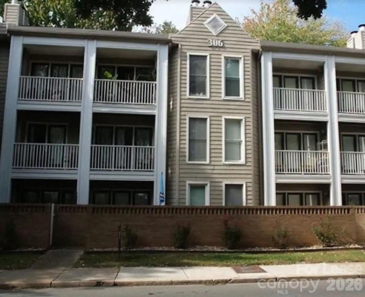 306 S Cedar St #6