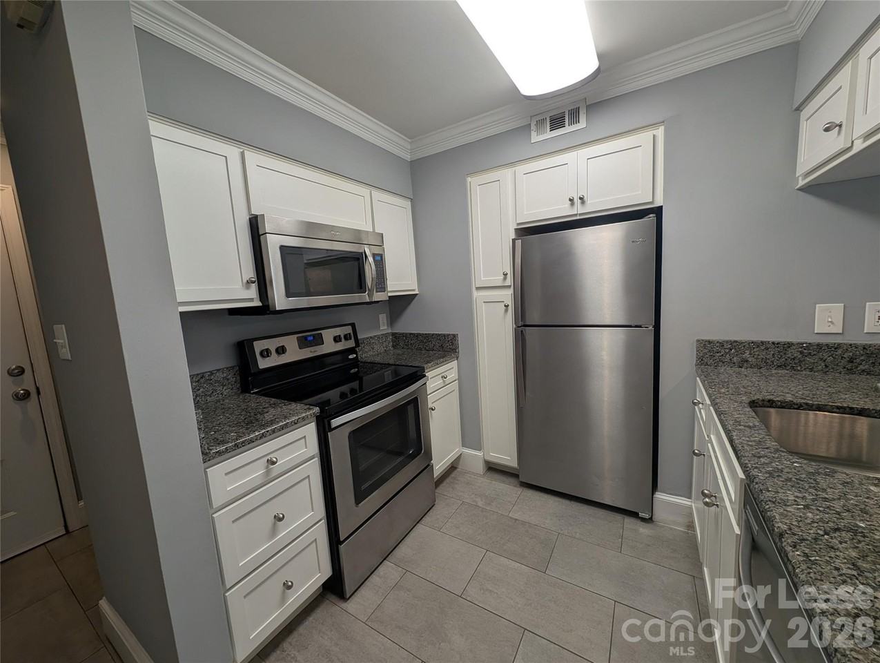 306 S Cedar St #6 - Photo 3 of 16