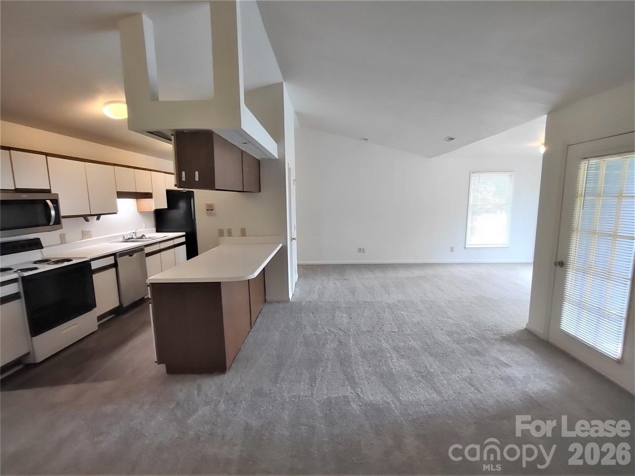 7366 Rose Terrace Ct - Photo 3 of 19