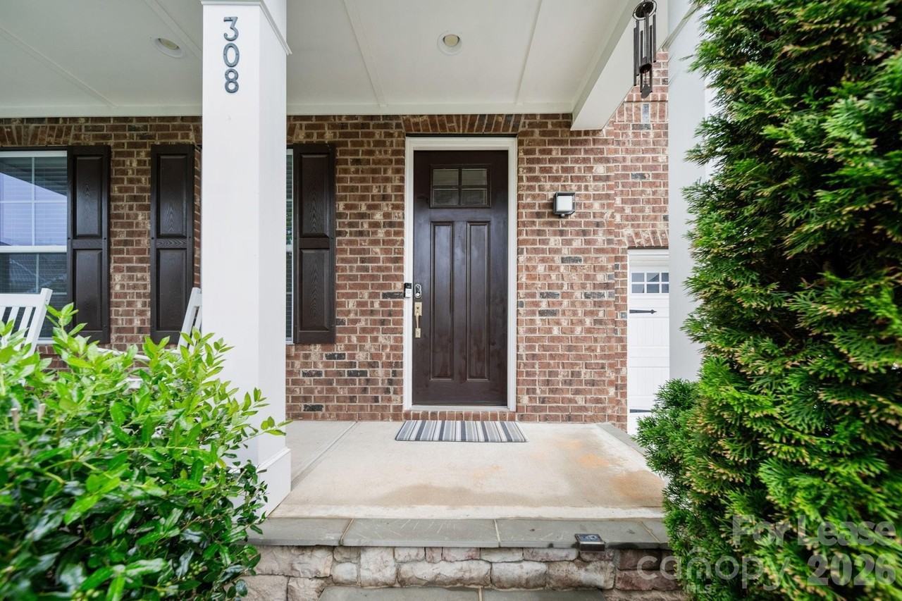 308 Somerled Way - Photo 2 of 40