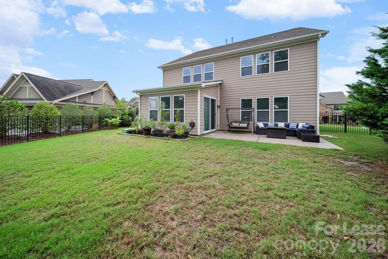 308 Somerled Way - Photo 6 of 40