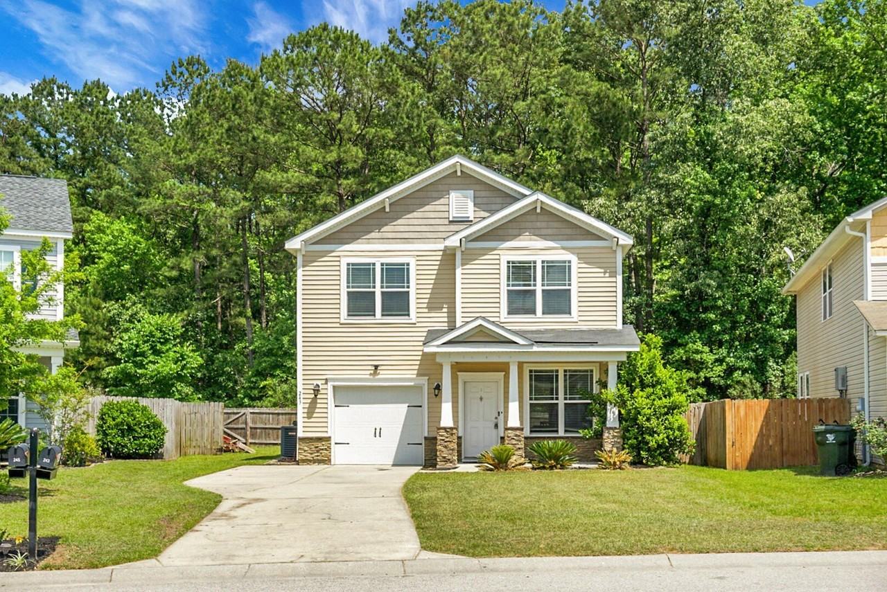 243 Oglethorpe Cir - Photo 3 of 34