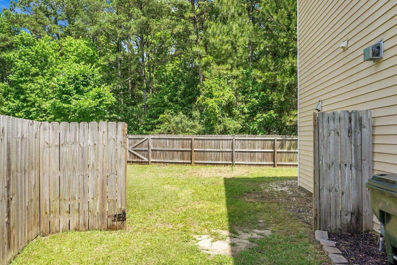 243 Oglethorpe Cir - Photo 5 of 34