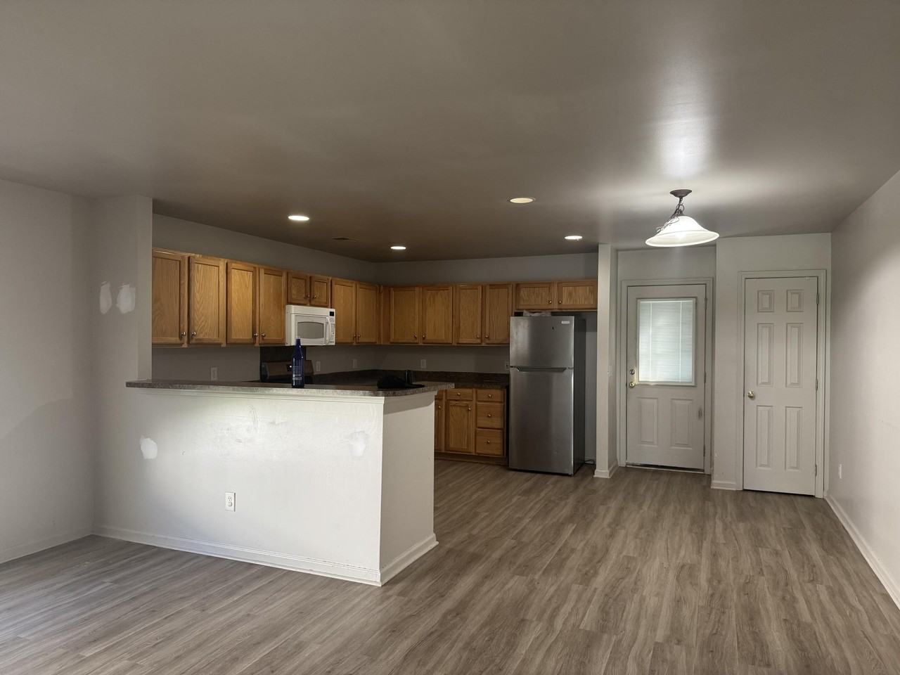 218 Wildberry Ln - Photo 3 of 10