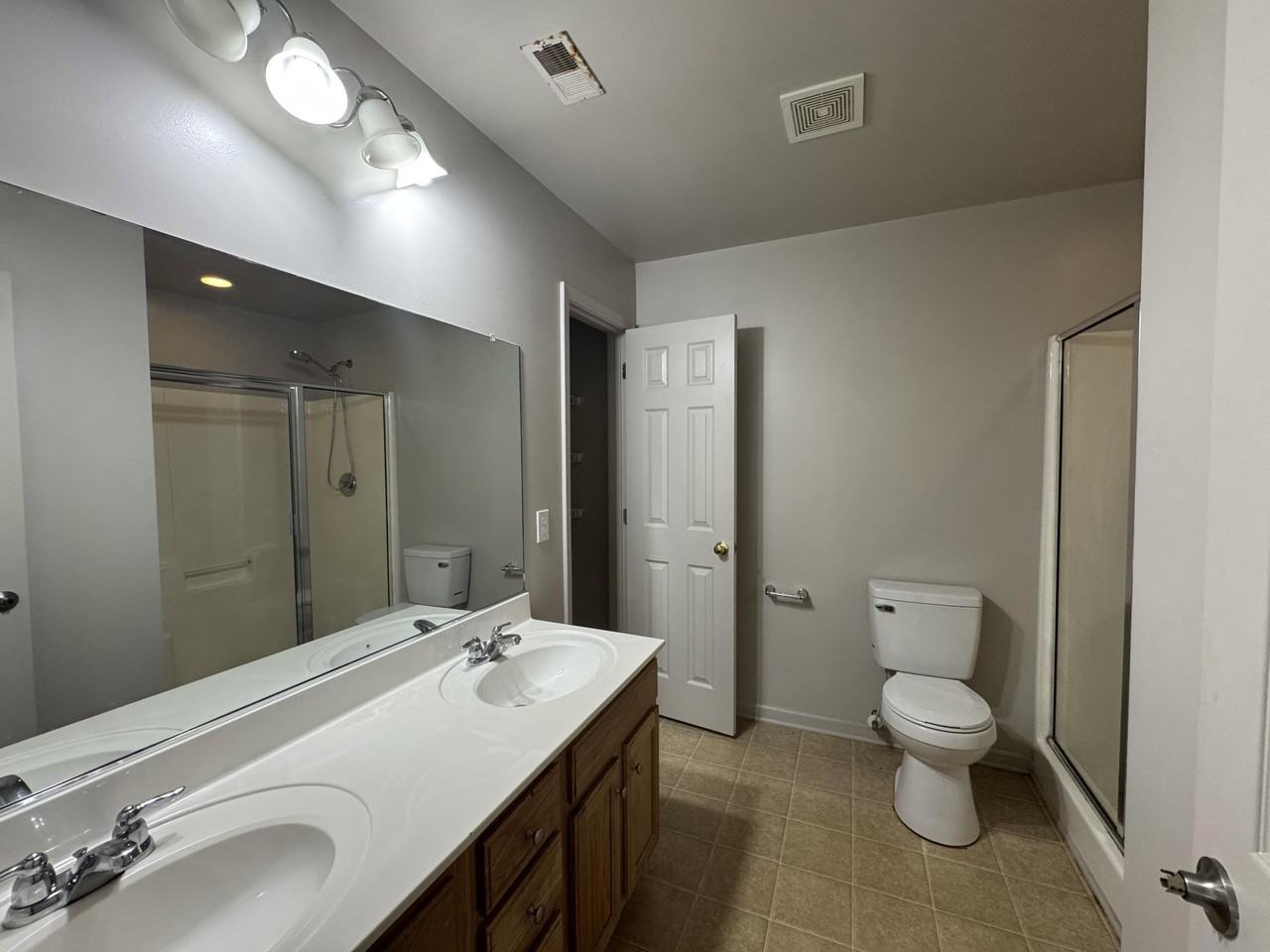 218 Wildberry Ln - Photo 5 of 10