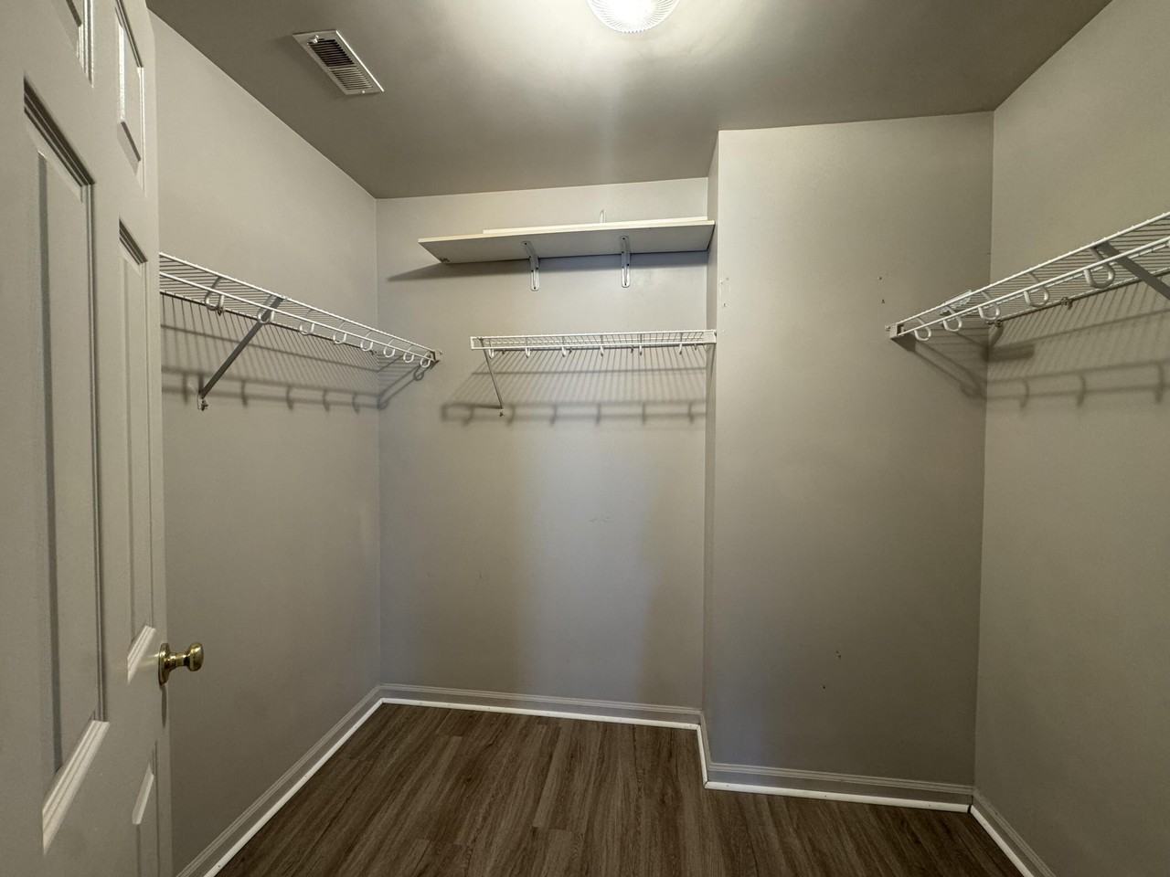 218 Wildberry Ln - Photo 6 of 10