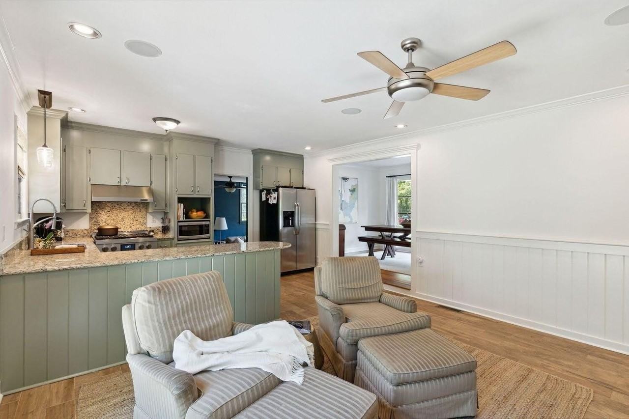 857 Stiles Dr - Photo 5 of 31