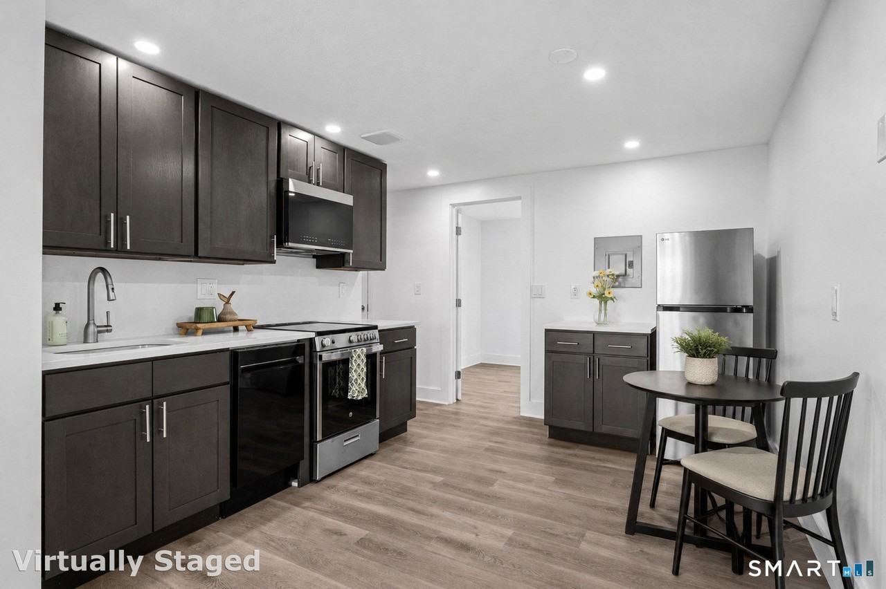 149 Garfield Ave - Photo 2 of 12