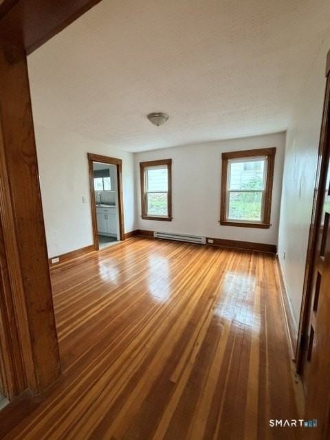 84 Putnam St - Photo 3 of 12