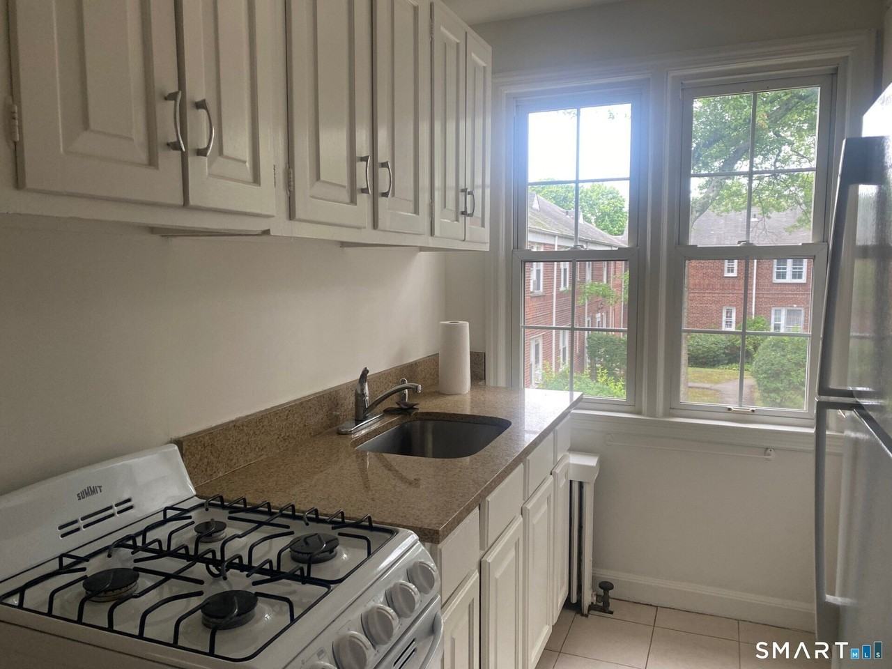2475 Summer St #1N - Photo 6 of 10