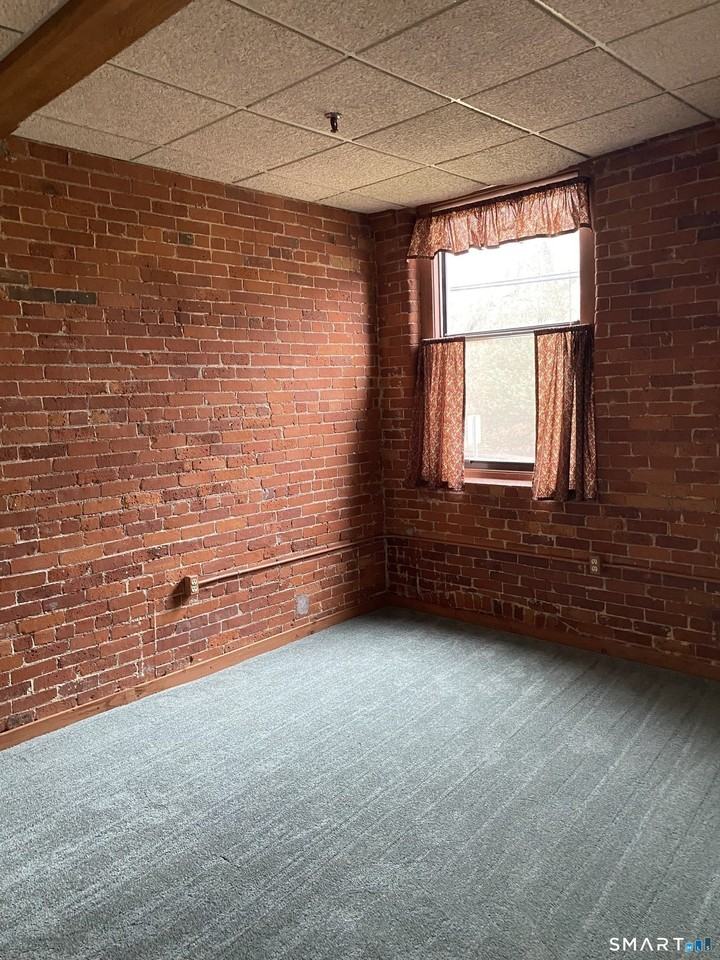 222 Williams St E #112 - Photo 4 of 12