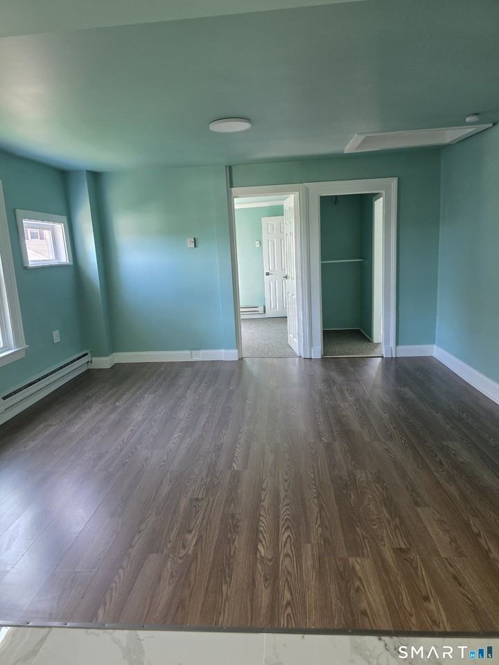 72 Ward St - Photo 3 of 11