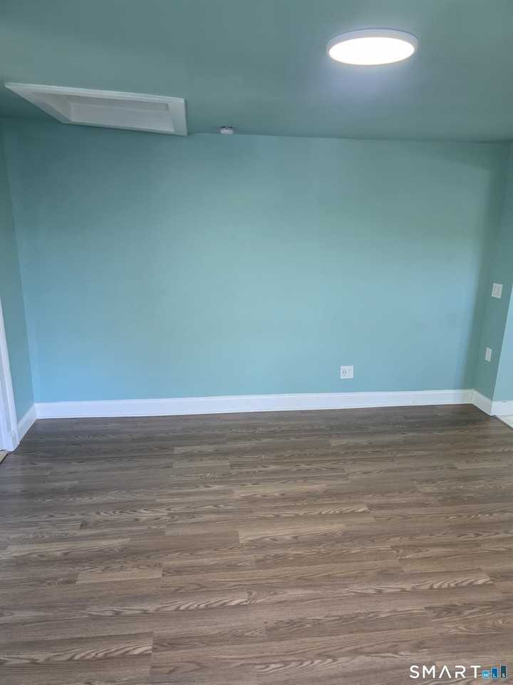 72 Ward St - Photo 4 of 11