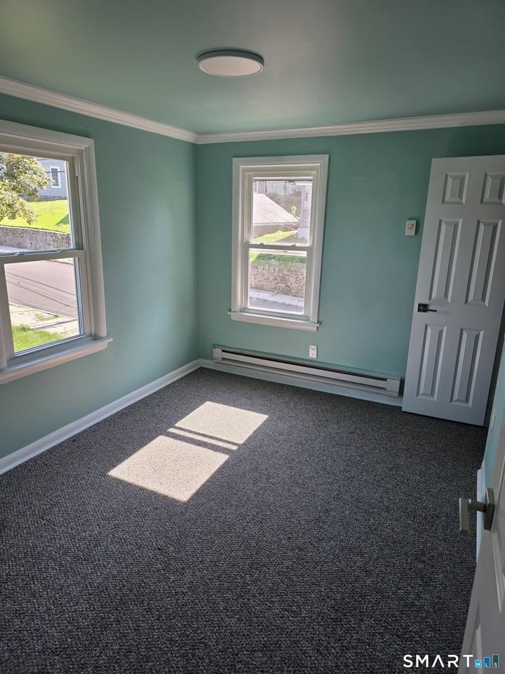 72 Ward St - Photo 7 of 11