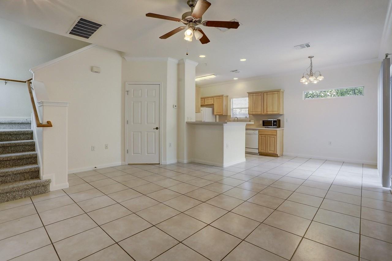308 Blackson Ave - Photo 2 of 14
