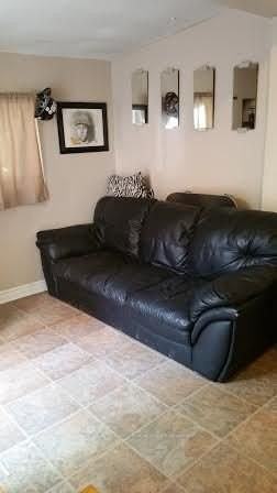 1242 College Street 3 - Photo 6 of 8
