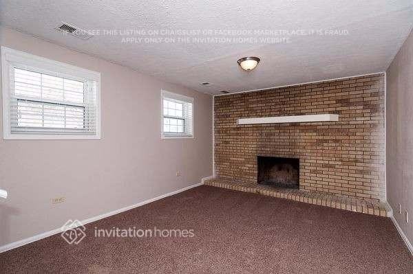 17430 E Gunnison Pl - Photo 3 of 15