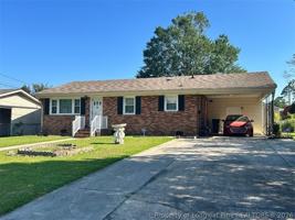 featured image of 511 E 18th St