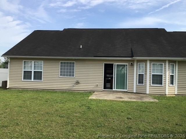 696 Fairfield Cir - Photo 2 of 11