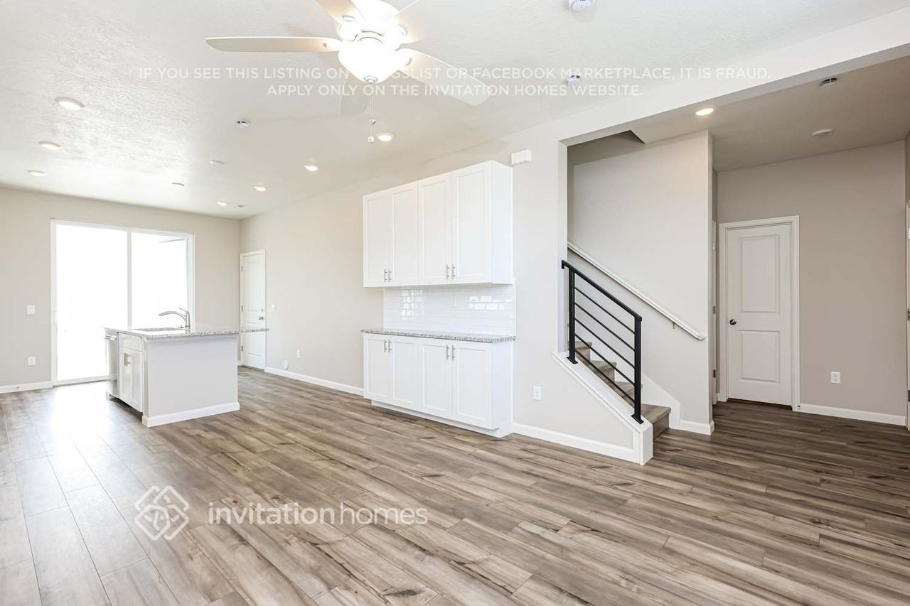441 E. Kanab Creek Drive - Photo 6 of 19