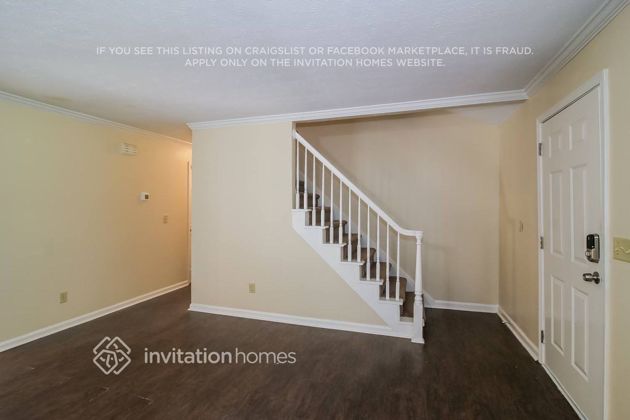 1952 Red Rose Ln - Photo 6 of 18