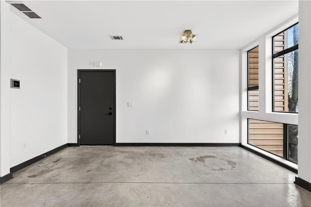 972 Dekalb Ave Ne #202 - Photo 3 of 26