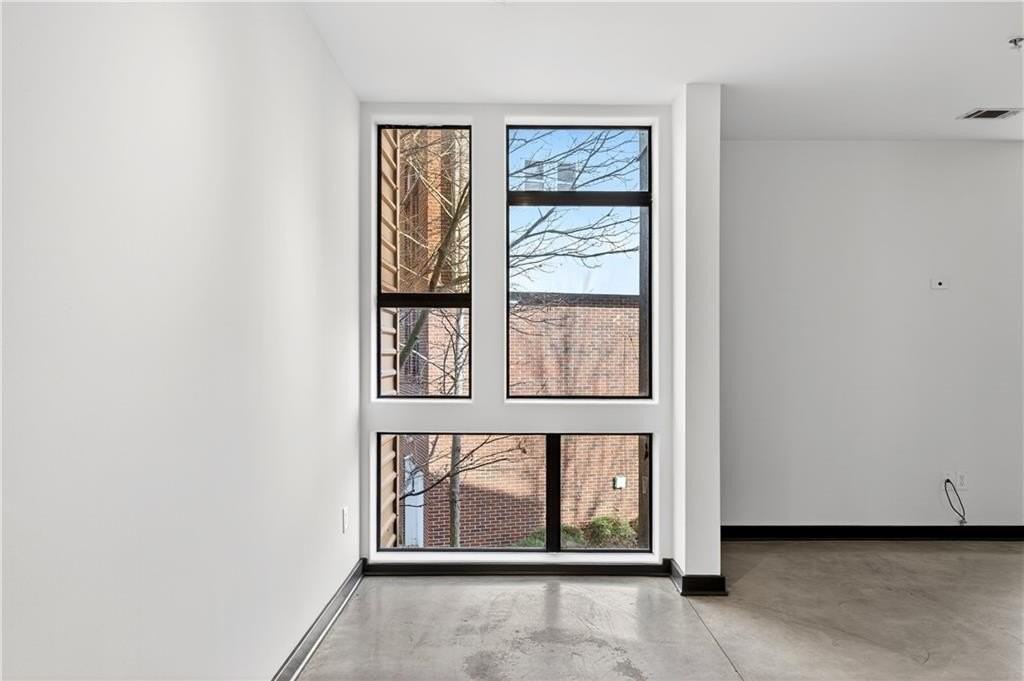 972 Dekalb Ave Ne #202 - Photo 5 of 26