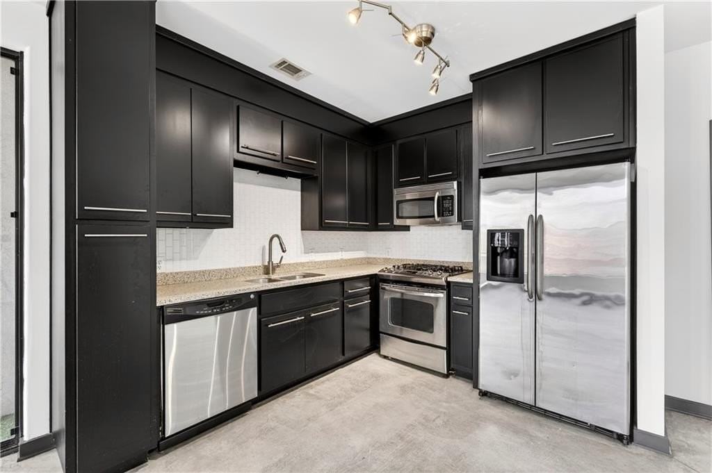 972 Dekalb Ave Ne #202 - Photo 7 of 26